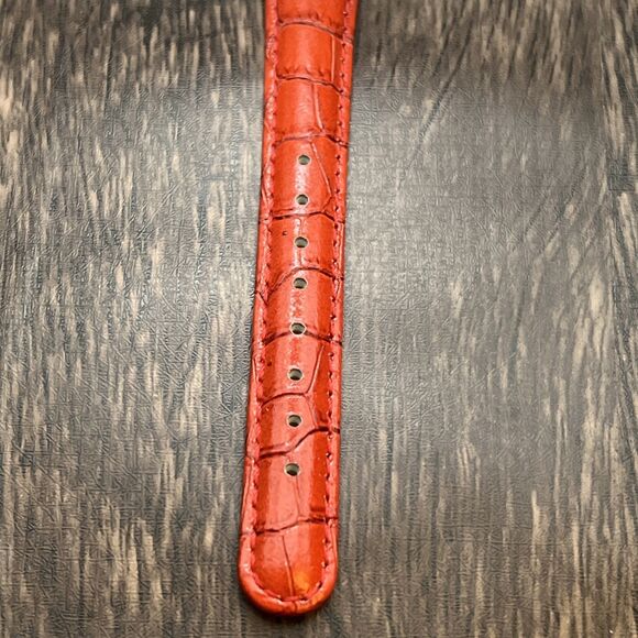 I Love Lucy Lucille Ball Watch Women 31mm Gold Tone Red Leather Band New Battery - Picture 2 of 11